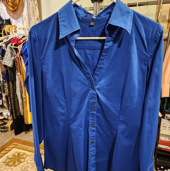Express design studio longsleeve shirt. - Picture 1 of 3
